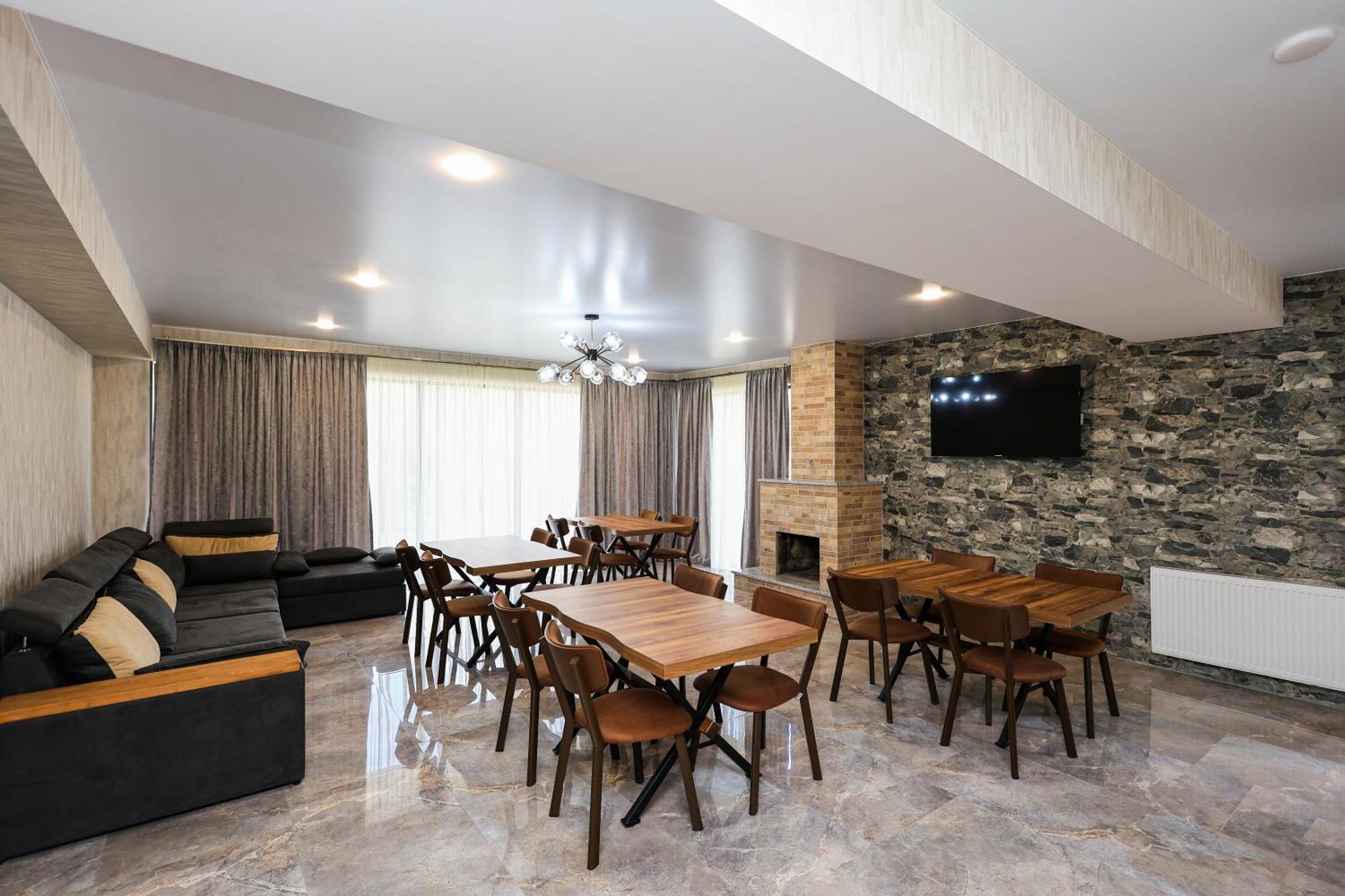 Heaven Hill Hotell Kazbegi Exteriör bild